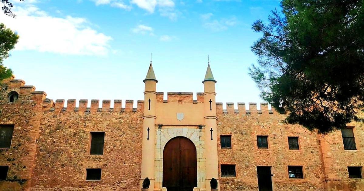 Masia de San Juan - Casas rurales con piscina en masia fortificada Segorbe  Exterior foto